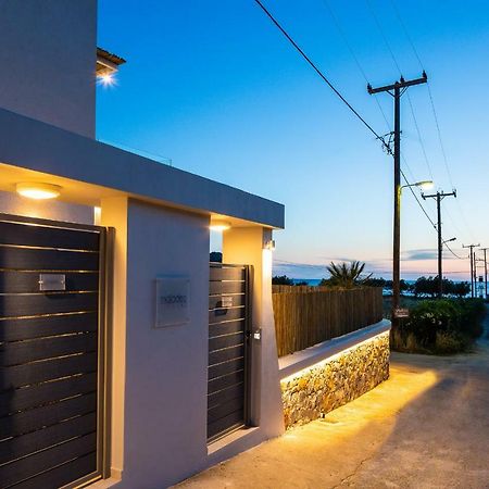 Naiades Apartment- Minthi/ 1 Bedroom, Beachfront Plakias Exterior photo